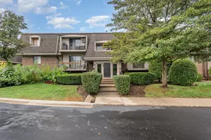 208 E Bailey Rd, Naperville, IL 60565 - Photo 1