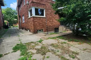 6723 S Euclid Ave, Chicago, IL 60649 - Photo 36