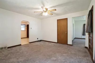 1010 Main Street, Erie, IL 61250 - Photo 4