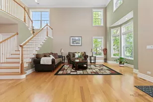 312 Camargo Ct, Vernon Hills, IL 60061 - Photo 8