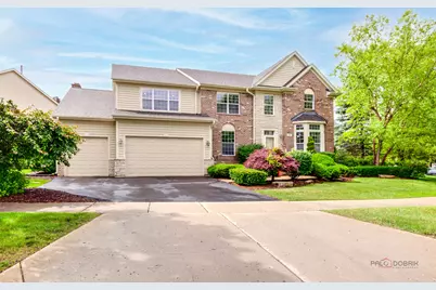 312 Camargo Court, Vernon Hills, IL 60061 - Photo 2