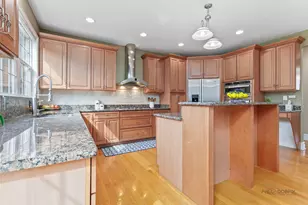 312 Camargo Ct, Vernon Hills, IL 60061 - Photo 18