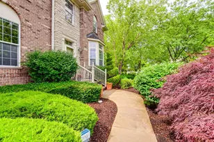 312 Camargo Ct, Vernon Hills, IL 60061 - Photo 4