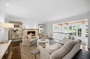 1224 Ridgewood Dr, Northbrook, IL 60062 - Photo 2