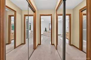 425 Brentwood Ct, Roselle, IL 60172 - Photo 26