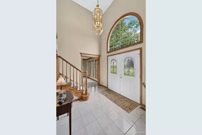425 Brentwood Court, Roselle, IL 60172 - Photo 4