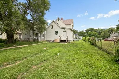 641 N Indiana Avenue, Kankakee, IL 60901 - Photo 2