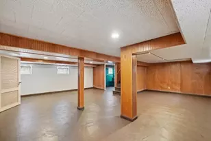 6638 N Trumbull Ave, Lincolnwood, IL 60712 - Photo 18