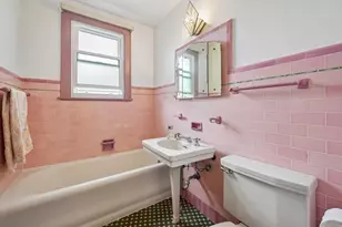 6638 N Trumbull Ave, Lincolnwood, IL 60712 - Photo 12