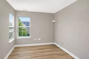 651 Lancaster Cir, Elgin, IL 60123 - Photo 28