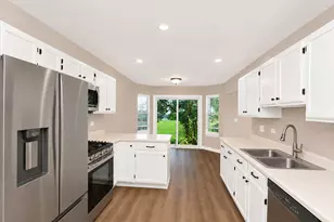 651 Lancaster Cir, Elgin, IL 60123 - Photo 16