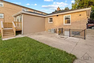 2601 N 74th Ave N, Elmwood Park, IL 60707 - Photo 2