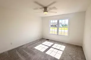 768 Fulton Dr, Centralia, IL 62801 - Photo 12