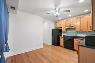 6452 N Bell Ave, Chicago, IL 60645 - Photo 8