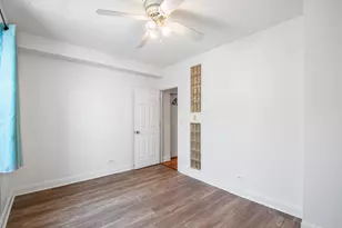 6452 N Bell Ave, Chicago, IL 60645 - Photo 14