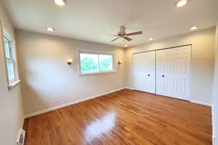 4715 W Lake Ave, Glenview, IL 60025 - Photo 12