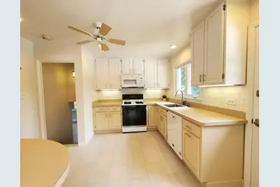 4715 W Lake Avenue, Glenview, IL 60025 - Photo 6