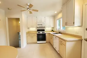4715 W Lake Ave, Glenview, IL 60025 - Photo 6
