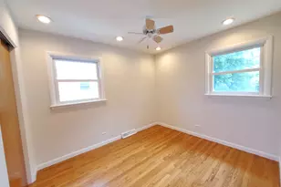 4715 W Lake Ave, Glenview, IL 60025 - Photo 14