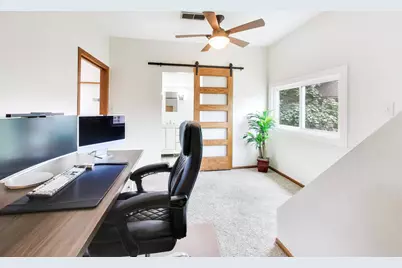 124 E Grantley Avenue, Elmhurst, IL 60126 - Photo 16
