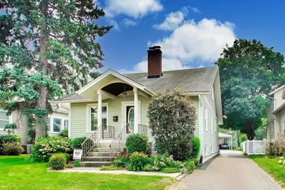 124 E Grantley Avenue, Elmhurst, IL 60126 - Photo 1