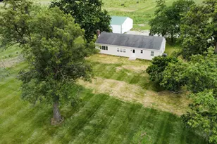 2489 E US Hwy 52 Hwy, Donovan, IL 60931 - Photo 26