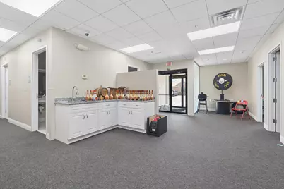 6705 Kingery Highway, Willowbrook, IL 60527 - Photo 14