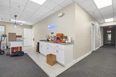 6705 Kingery Highway, Willowbrook, IL 60527 - Photo 12