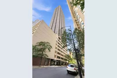 30 E Huron Street #2007, Chicago, IL 60611 - Photo 1