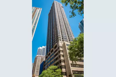 30 E Huron Street #2007, Chicago, IL 60611 - Photo 2