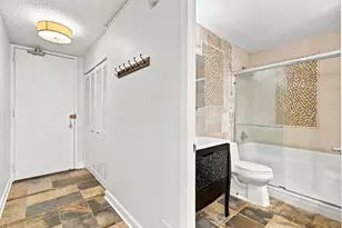 30 E Huron St, Chicago, IL 60611 - Photo 14