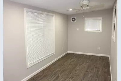 804 N Jackson Street, Clifton, IL 61727 - Photo 20