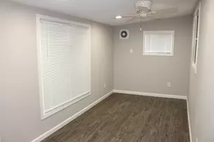 804 N Jackson St, Clifton, IL 61727 - Photo 20