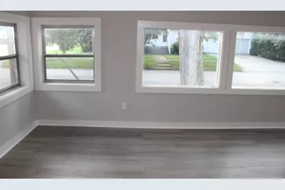 804 N Jackson Street, Clifton, IL 61727 - Photo 6