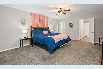 7340 W 111th Street, Worth, IL 60482 - Photo 12