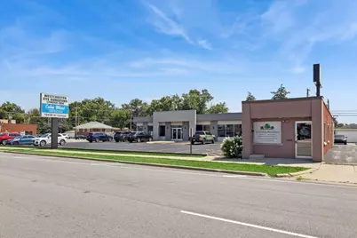 10439 W Cermak Road, Westchester, IL 60154 - Photo 2