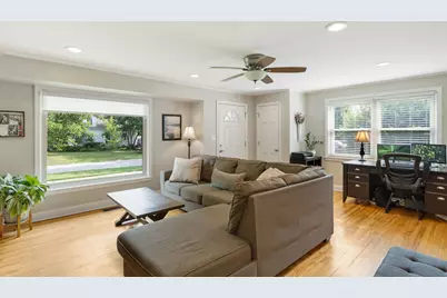 515 Longfellow Avenue, Deerfield, IL 60015 - Photo 4