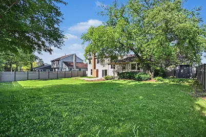5195 Castaway Lane, Hoffman Estates, IL 60010 - Photo 26