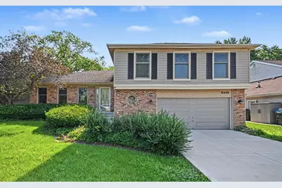5195 Castaway Lane, Hoffman Estates, IL 60010 - Photo 2