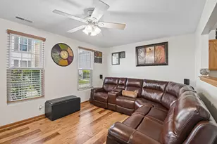 807 Serendipity Dr, Aurora, IL 60504 - Photo 4