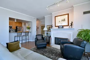 200 N Jefferson St, Chicago, IL 60661 - Photo 4