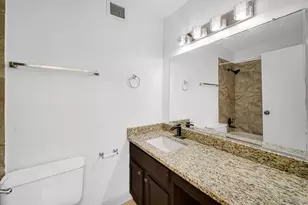 200 N Dearborn St, Chicago, IL 60601 - Photo 6