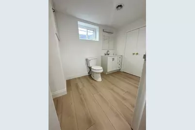 8425 W Sunnyside Avenue, Chicago, IL 60656 - Photo 18