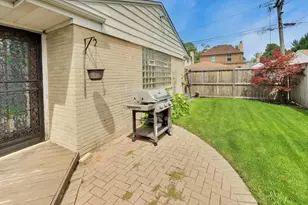 5625 N Kilbourn Ave, Chicago, IL 60646 - Photo 40