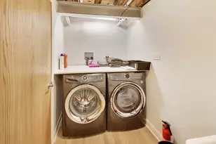 5625 N Kilbourn Ave, Chicago, IL 60646 - Photo 30