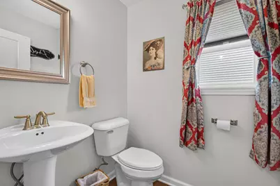 22 W Bluebell Avenue, Cortland, IL 60112 - Photo 10