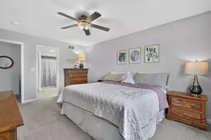 22 W Bluebell Ave, Cortland, IL 60112 - Photo 30