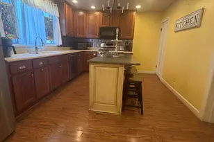 451 W Macon St, Decatur, IL 62522 - Photo 18