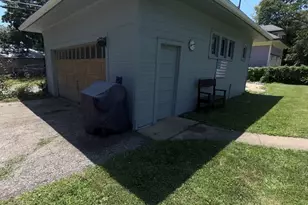 451 W Macon St, Decatur, IL 62522 - Photo 40