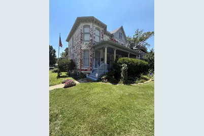 451 W Macon Street, Decatur, IL 62522 - Photo 1